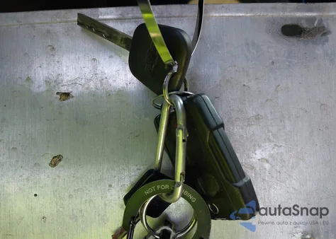 2017 Chevrolet Silverado 1500 2Lt from USA, damaged, VIN 3GCUKREC8HG158578